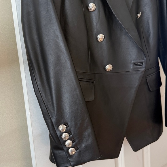 Elegant Black Leather Double-Breasted Women's Blazer - Picture 2 of 4